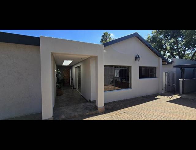 4 BEDROOM HOUSE FOR SALE IN GARSFONTEIN